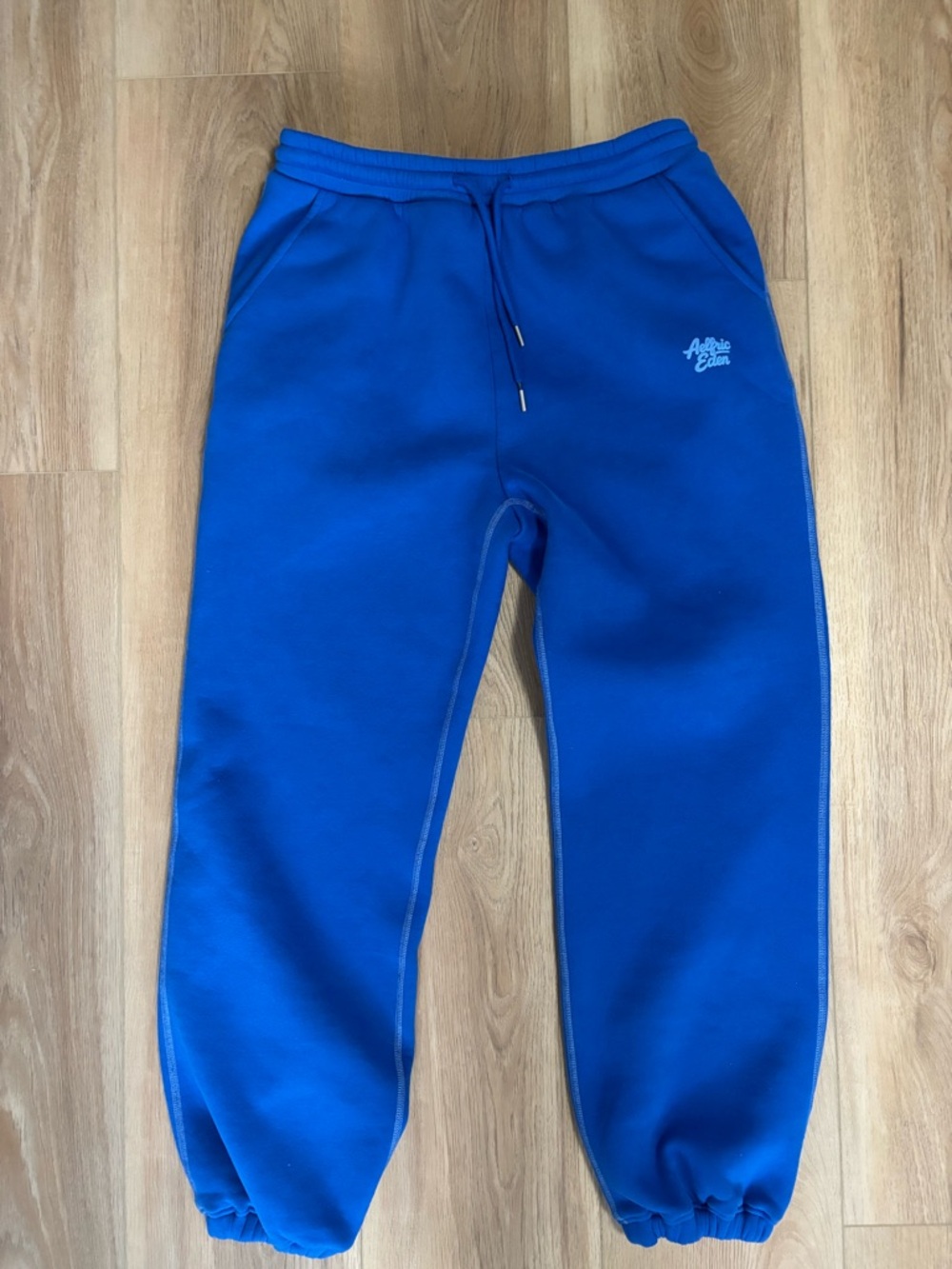 NWOT - Aelfric Eden
Men’s super soft 2 piece set - Picture 3 of 5